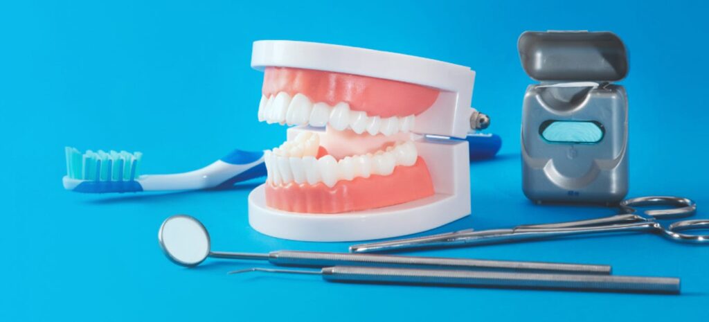 آشنایی با انواع تجهیزات دندانپزشکی توثکالا