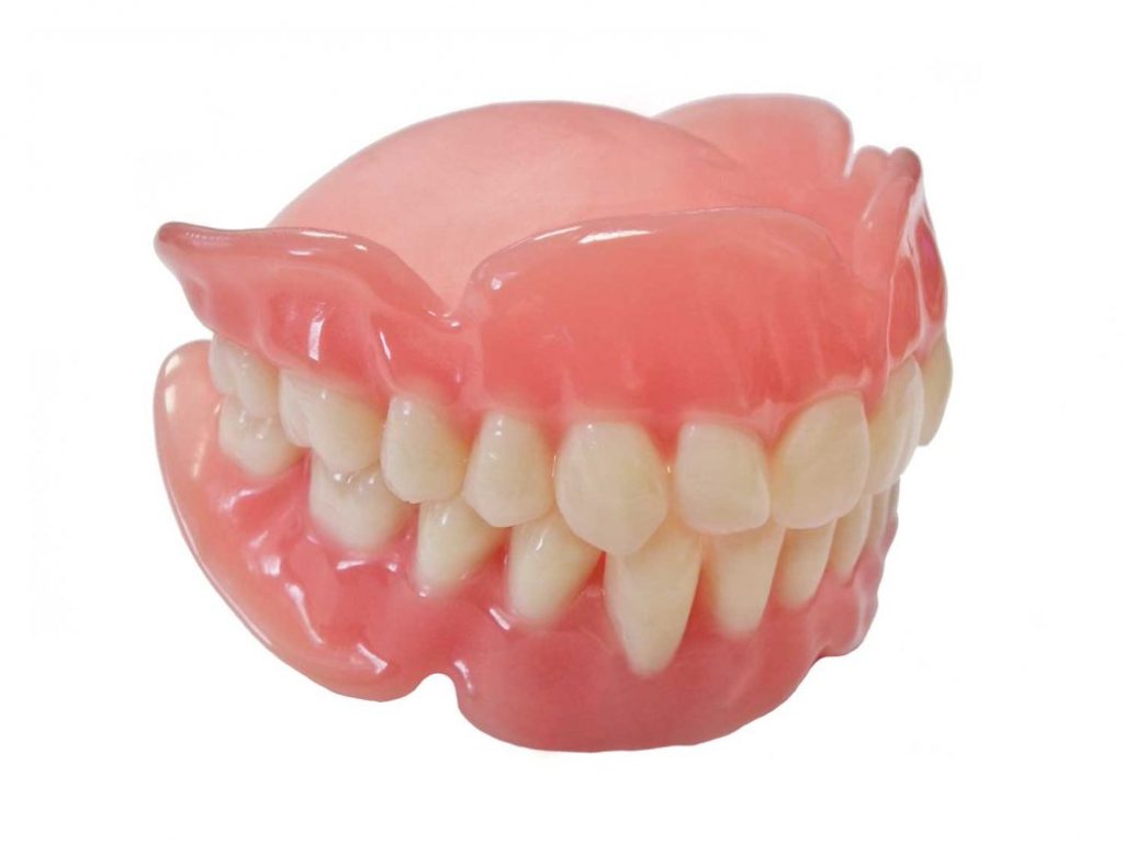 بهترین نوع دندان مصنوعی کامل