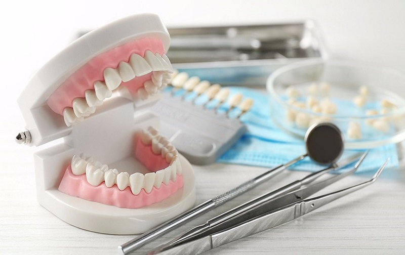 هزینه دندانپزشکی سال ۱۴۰۰ برای انواع خدمات