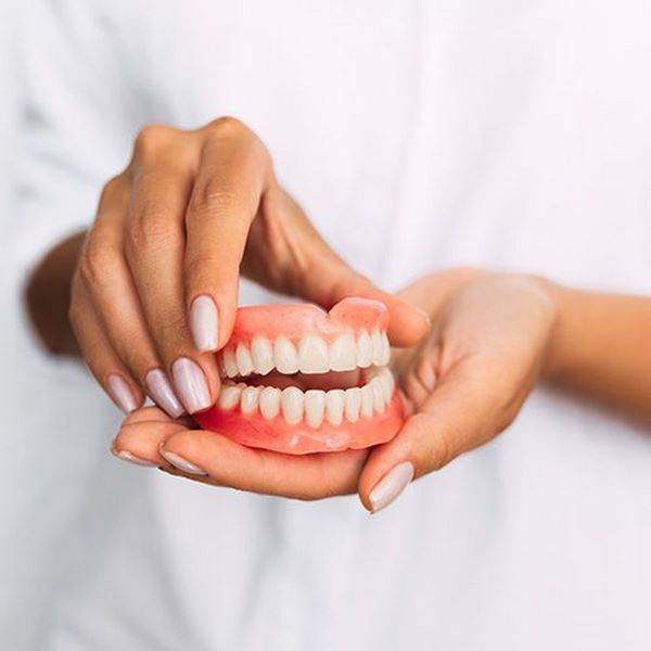 مراقبت های بعد از گذاشتن دندان مصنوعی